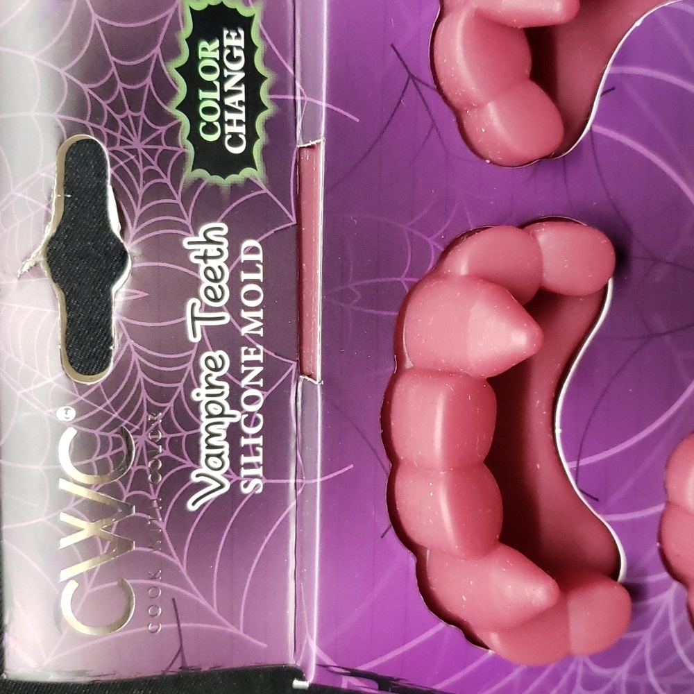 CWC Cook with Color "Vampire Teeth" Silicone Molds - Picture 2 of 4